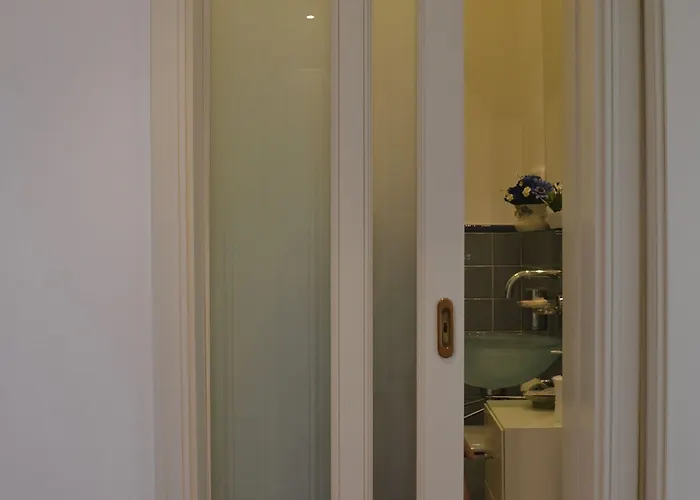 La Maison Du Paradis Apartment *