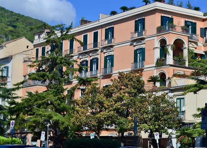 Apartment La Maison Du Paradis *