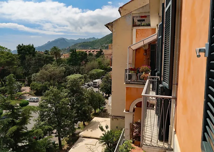 La Maison Du Paradis Apartment